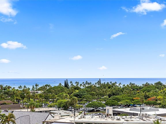 5th image of 2139 Kuhio Ave #1107