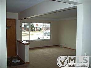 2nd image of 21125 Winkel St