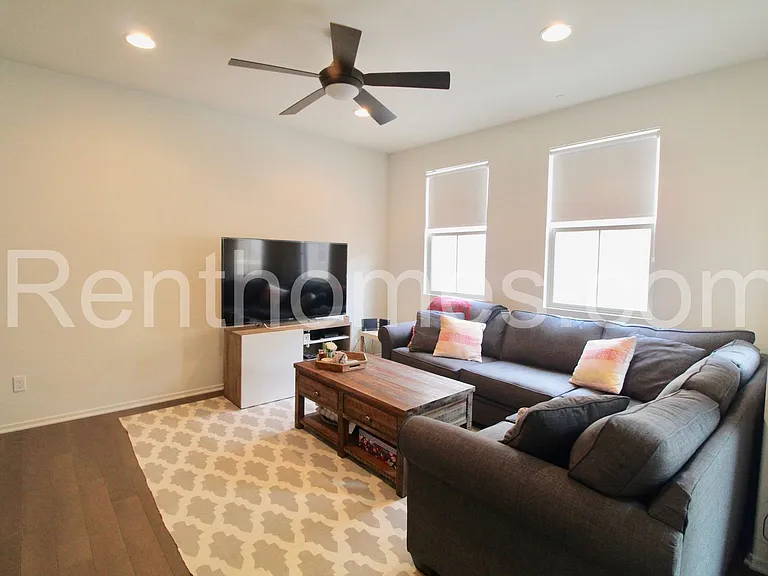 8862 Promenade North Pl — Photo 30