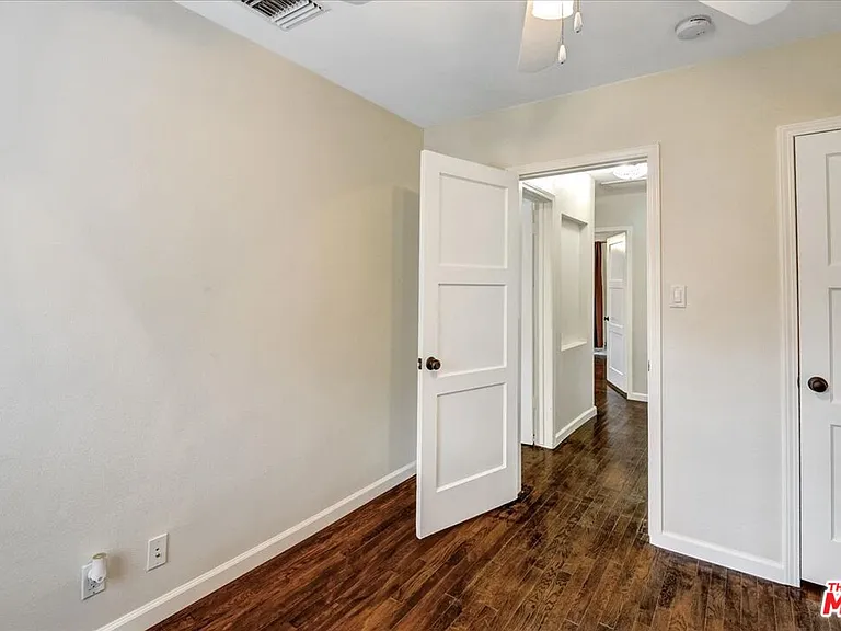 6200 Jamieson Ave — Photo 27