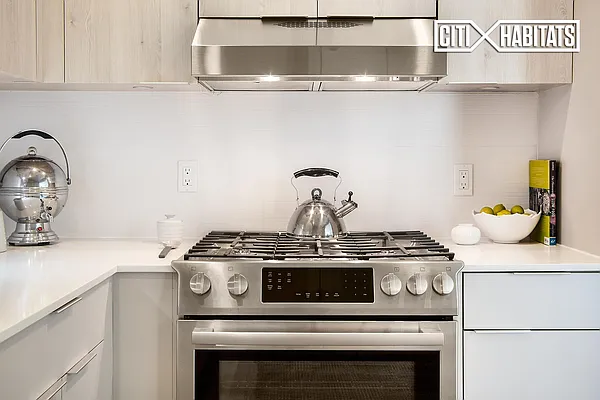 Sold by Citi Habitats | media 25