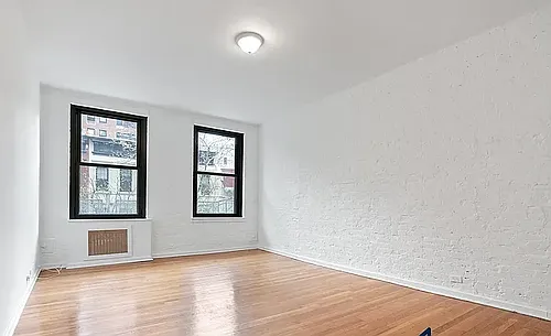 321 E 69th St #2B Photo 1 321 E 69th St #2B Photo 1