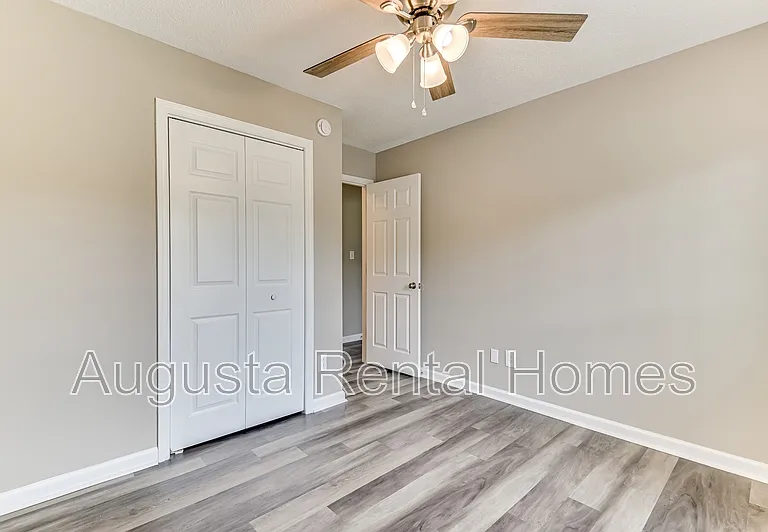 4416 Hatteras Dr — Photo 32