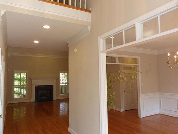 2nd image of 1807 Saint Anselm Ln