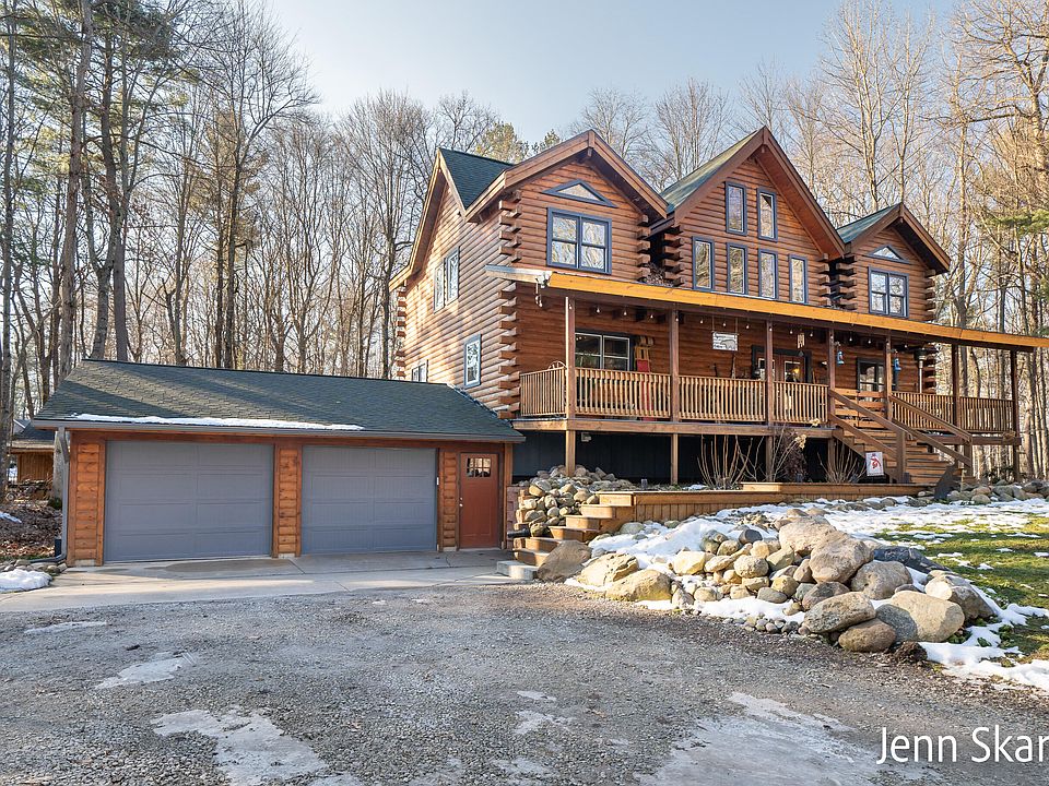 5885 Greeley Ave NE, Rockford, MI 49341 Zillow