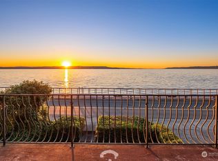 28738 Redondo Beach Dr S, Des Moines, WA 98198