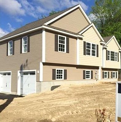 2nd image of 790 Nashua Rd