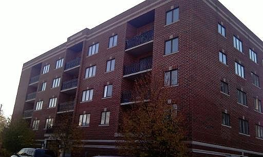 1st image of 450 S Western Ave Unit 504