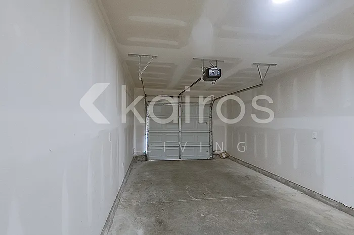 2826 Jordan Ave — Photo 17