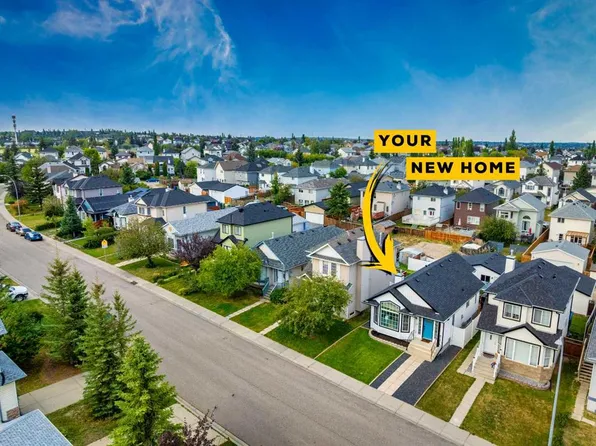 1105 SW Country Hills Cir NW, Calgary, AB T3K 4W9