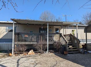 10465 9th Rd, Mountain Grove, MO 65711