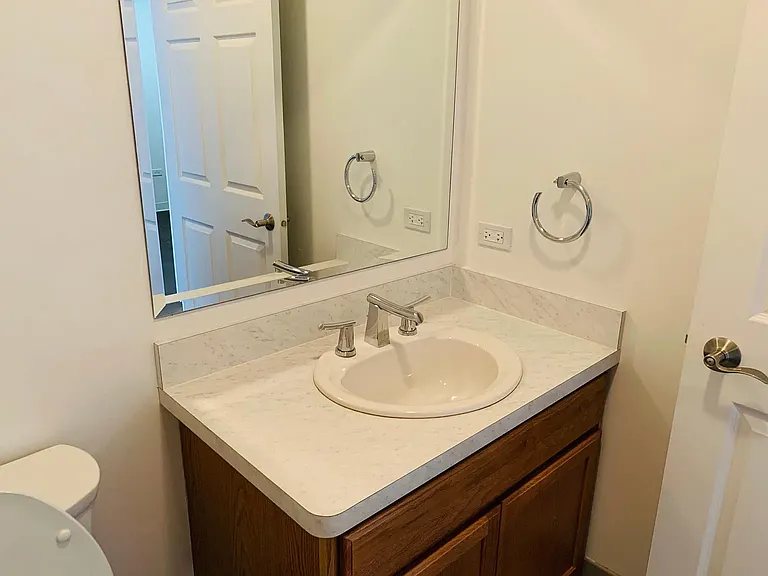 101 Madison St #4C — Photo 3