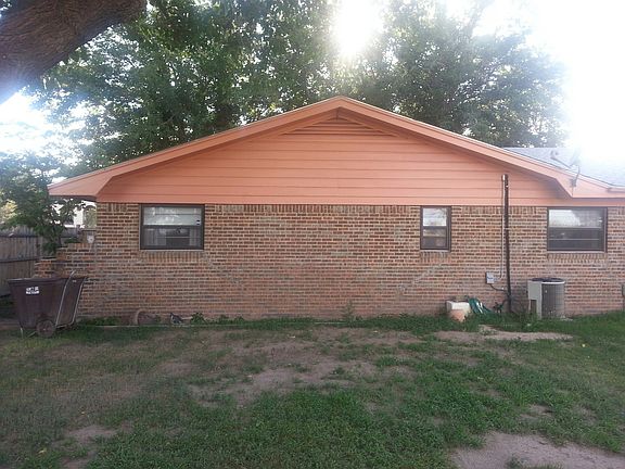 5th image of 3015 N Washington Ave