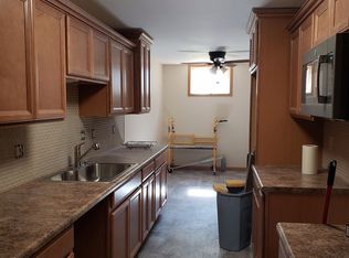 503 18th Ave APT 5, Fulton, IL 61252