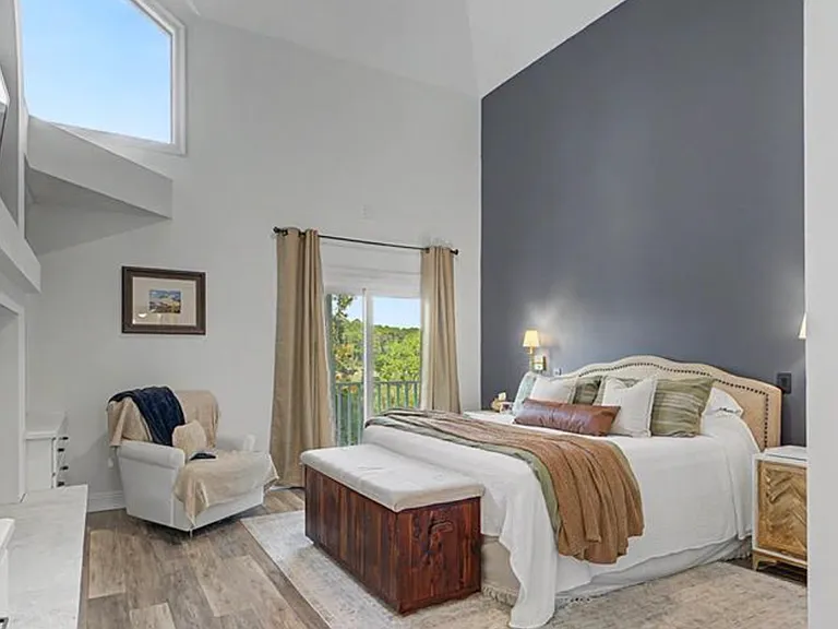 4596 Bayside Dr — Photo 12