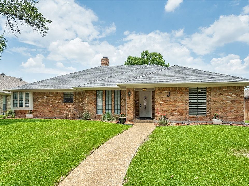 1st image of 2403 Honeysuckle Dr
