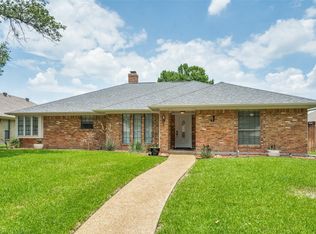 2403 Honeysuckle Dr, Richardson, TX 75082