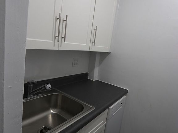 4th image of 144-67 41st Ave #227