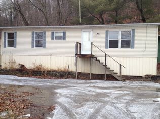 32 Threshing Ln, Towanda, PA 18848