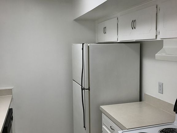 5th image of 2121 Fountain View Dr APT 44D