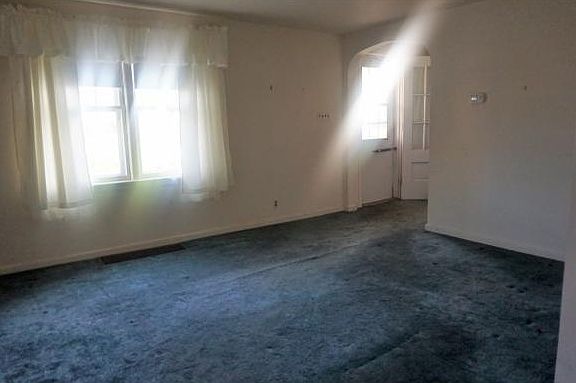 3rd image of 22 Onondaga St