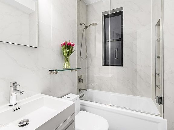 5th image of 151 W 74th St APT 1C