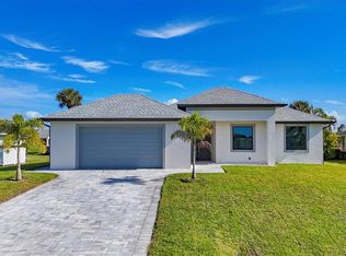 9 Bunker Pl, Rotonda West, FL 33947
