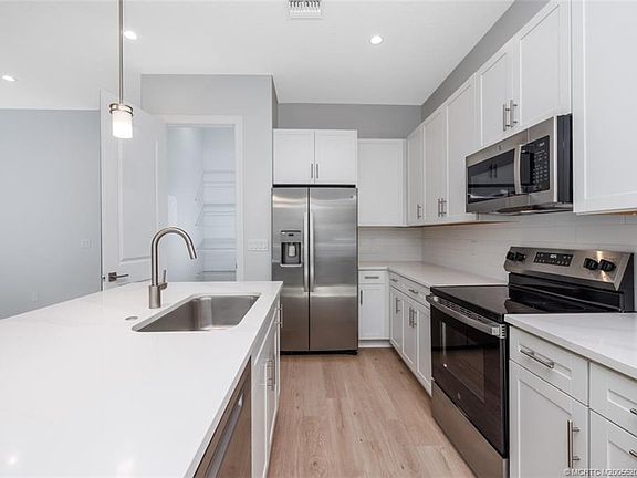 5th image of 3657 Magnolia Ridge Ln