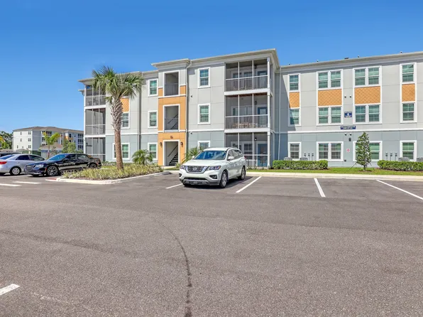 Palm Breeze Apartments