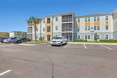 Palm Breeze Apartments Photo 1