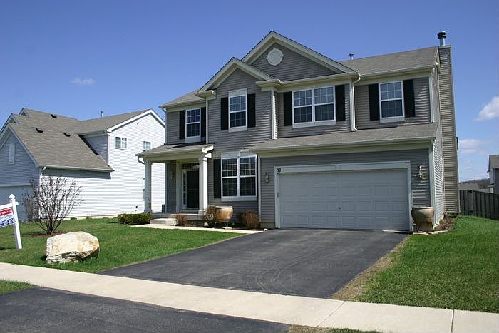 1st image of 37 Briarwood Dr