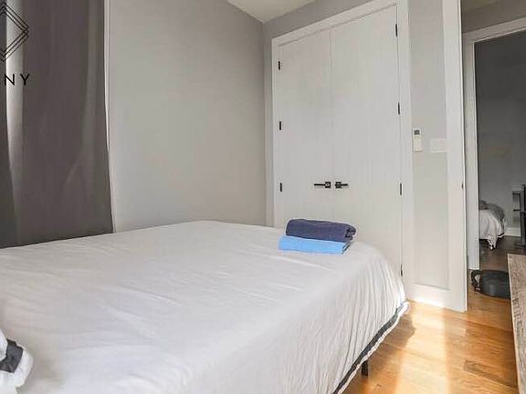 5th image of 58 De Sales Pl APT 2R