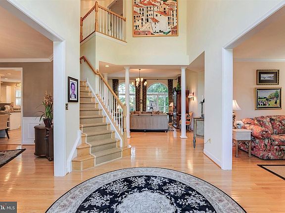 5th image of 7711 Royal Sydney Dr