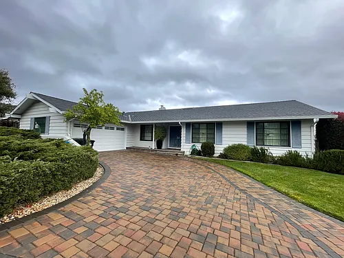 67 Wessex Way Photo 1