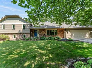 2680 Holly Ln N, Plymouth, MN 55447