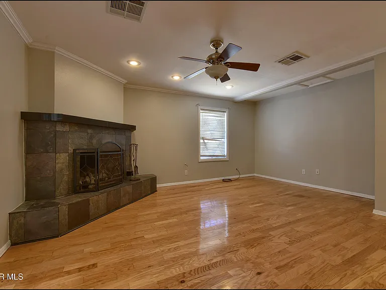 4700 Louisiana St — Photo 10