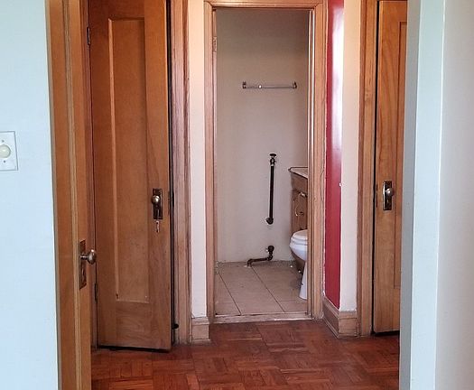 4th image of 2860 E 76th St APT 4C