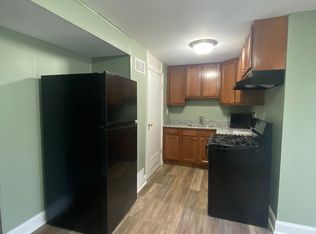 2009 Dineen Dr, Dundalk, MD 21222