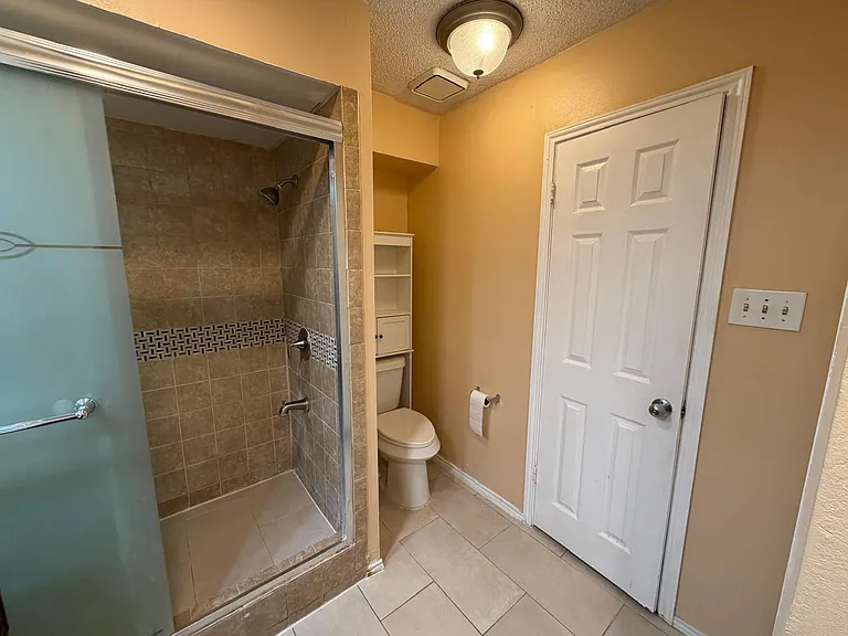 3901 Las Brisas Dr — Photo 23