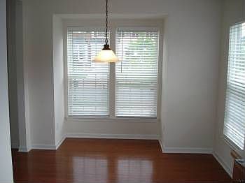 5th image of 172 N Arcadian Way