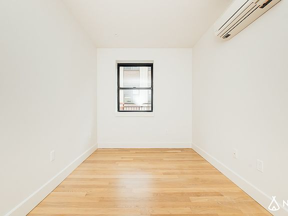 4th image of 312 Devoe St #2F