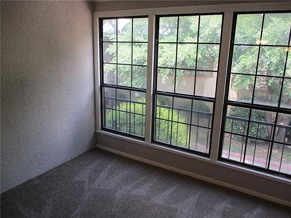 3rd image of 8560 Park Ln #155