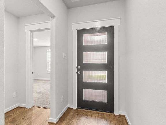 3rd image of 4605 Peony Green Dr