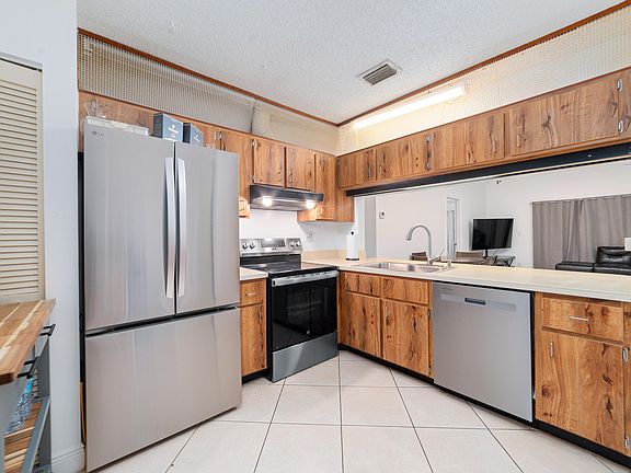 3rd image of 5358 Bonky Court