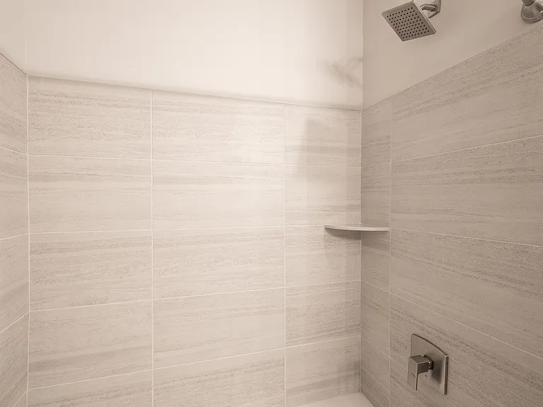Viridian Apartments — Photo 43