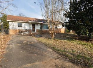 321 Katherine St, Easley, SC 29640