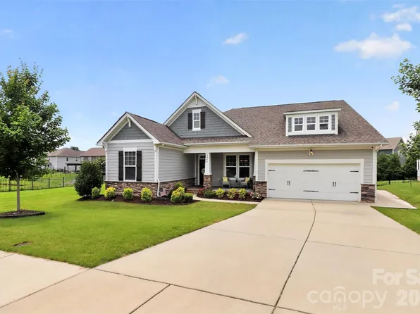 3046 Paddington Dr, Indian Trail, NC 28079