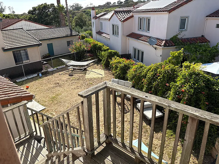 409 El Sueno Rd — Photo 2