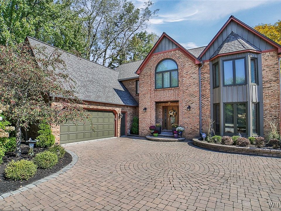 1st image of 387 Wood Acres Dr