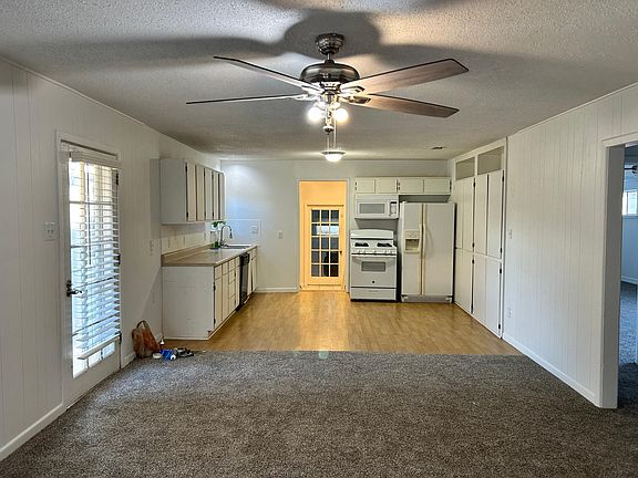 2nd image of 5014 35th St